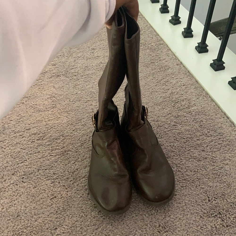 Brown boots